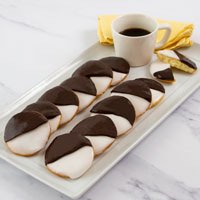 Product 12pc Black and White Cookies Purchased by Reviewer